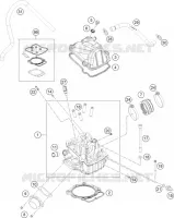 CYLINDER HEAD 
