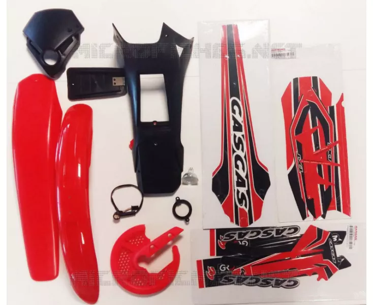 PLASTICS KIT RED TXT PRO 2002-2010
