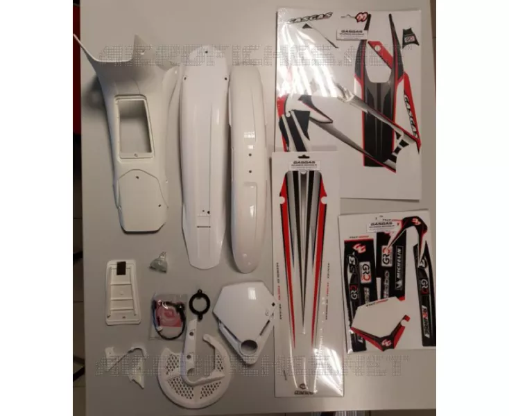 PLASTICS KIT WHITE TXT PRO 2002-2010